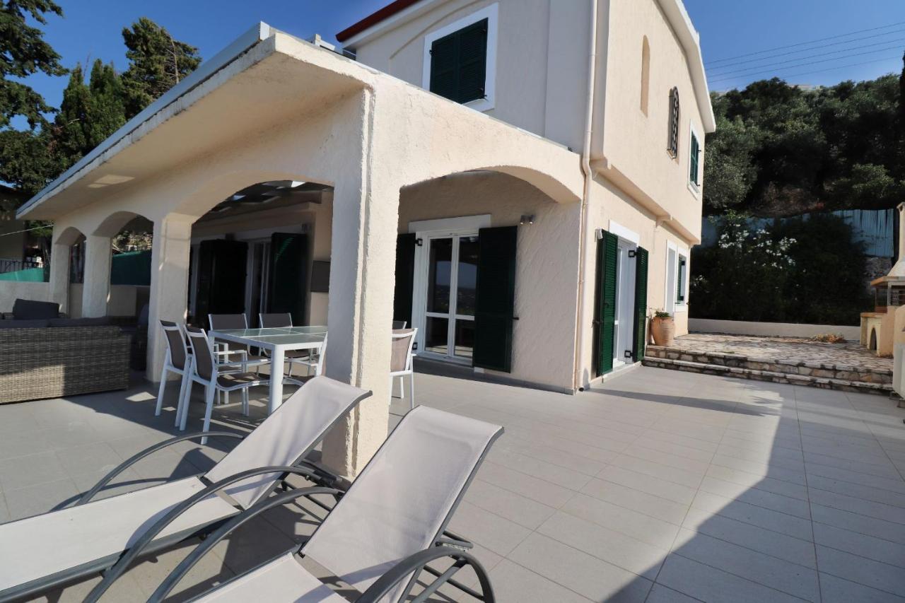 Villa Faiax Pirjí Kültér fotó